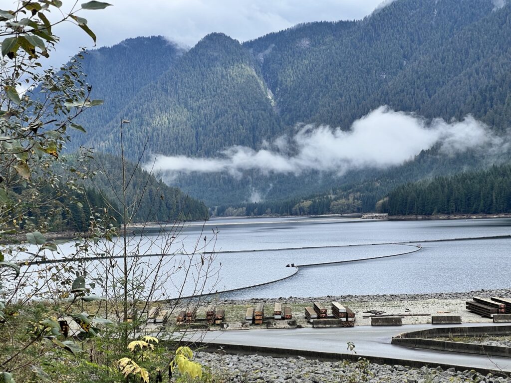 Snack break at Seymour Dam viewpoint with bicycle resting nearby